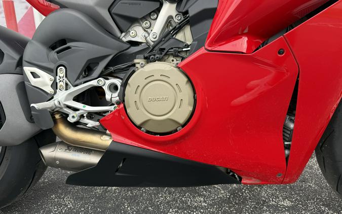 2025 Ducati Panigale V4 S - 00901C