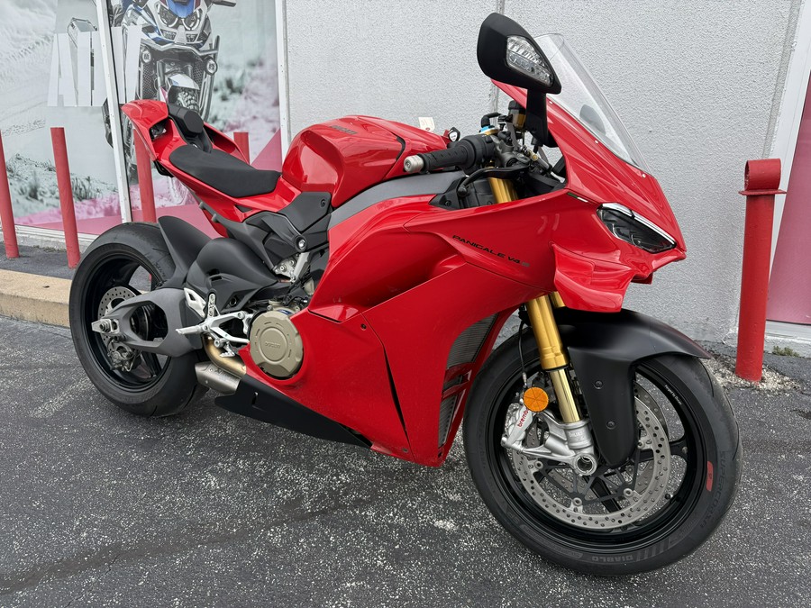 2025 Ducati Panigale V4 S - 00901C