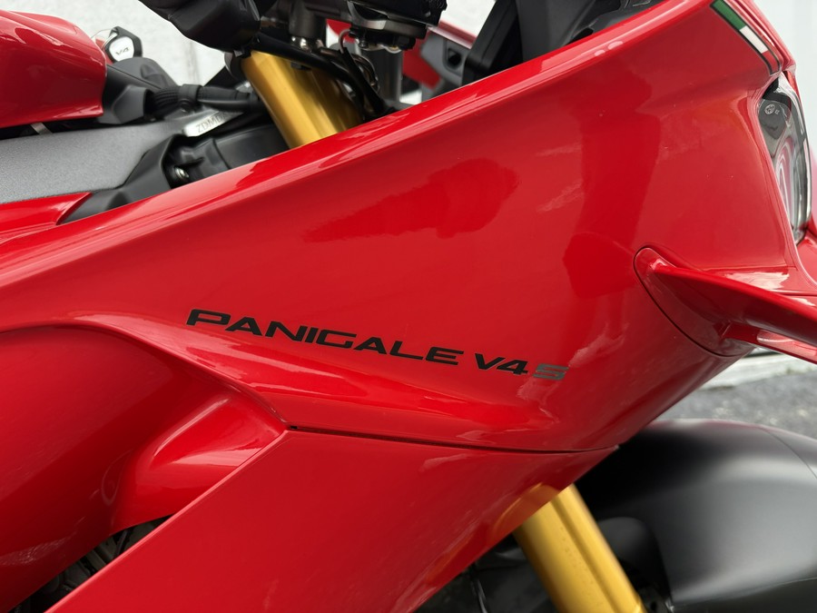 2025 Ducati Panigale V4 S - 00901C