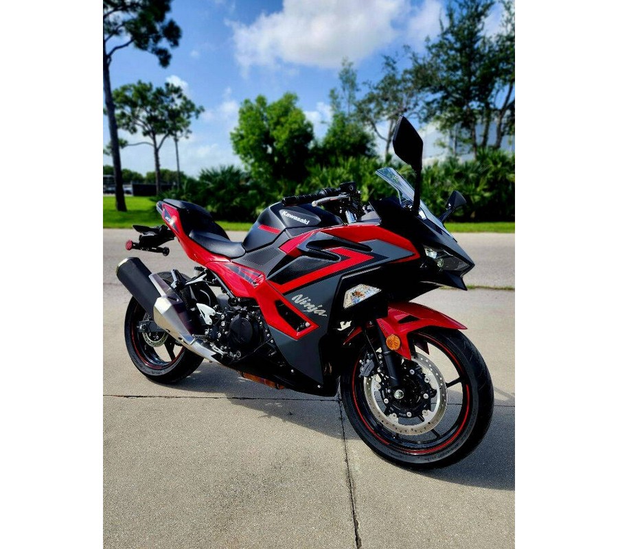 2025 Kawasaki NINJA 500 ABS