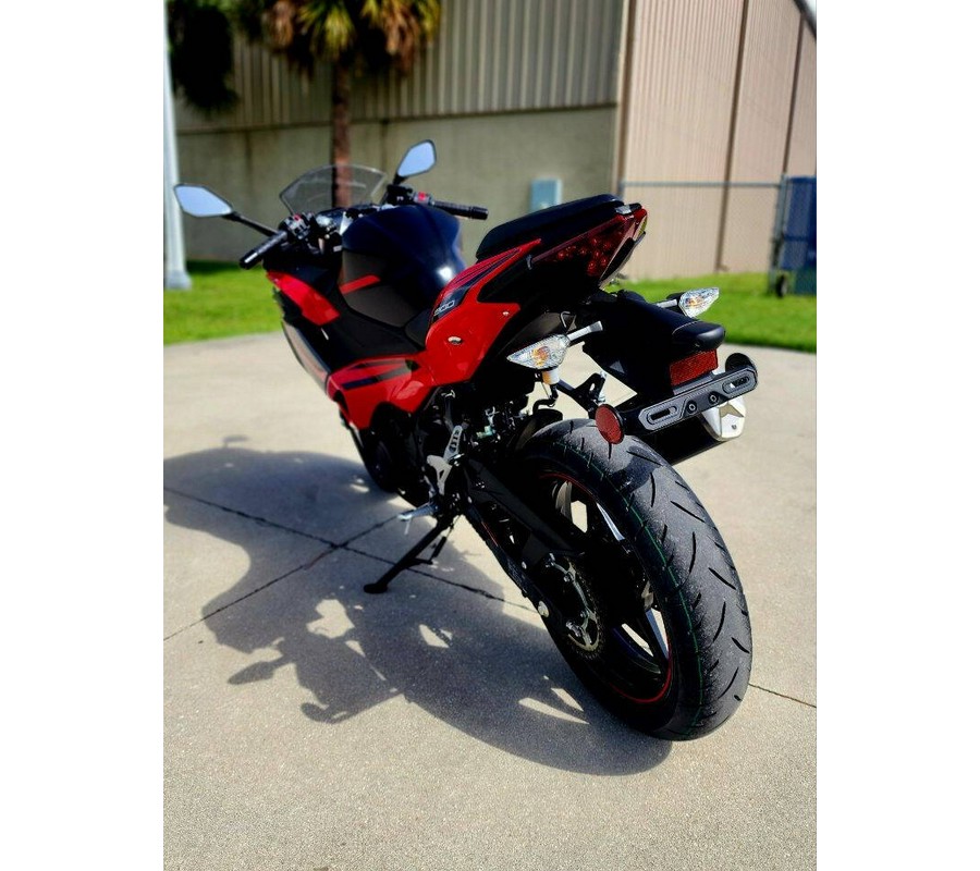 2025 Kawasaki NINJA 500 ABS