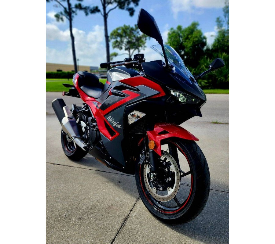 2025 Kawasaki NINJA 500 ABS