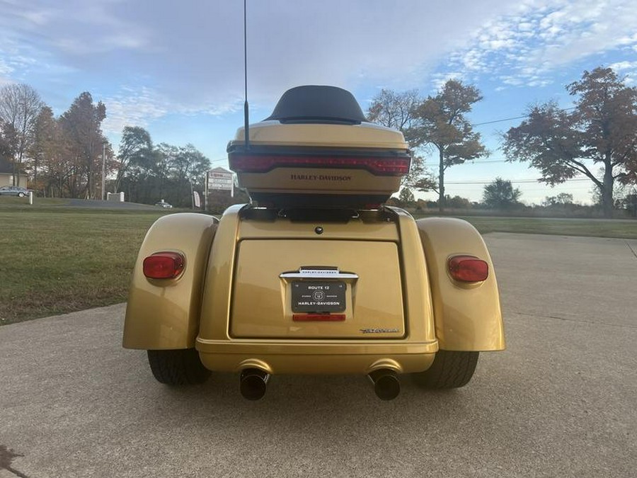 2017 Harley-Davidson® FLHTCUTG - Tri Glide® Ultra