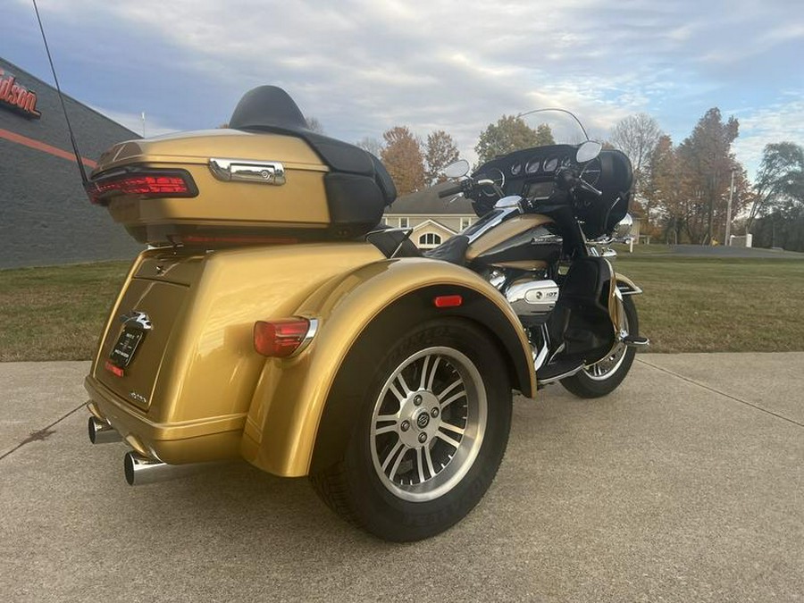 2017 Harley-Davidson® FLHTCUTG - Tri Glide® Ultra