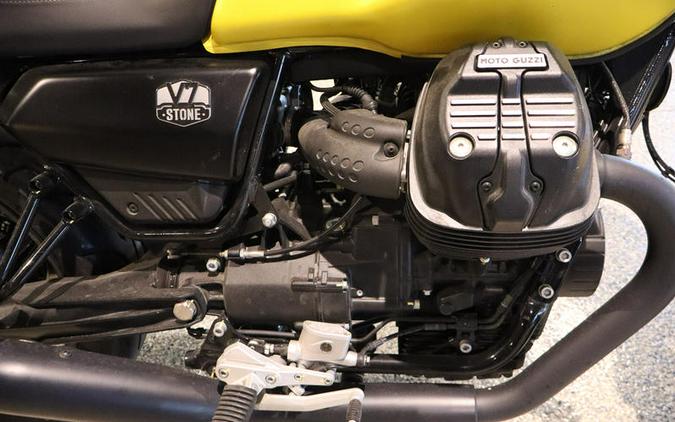 2022 Moto Guzzi V7 Stone E5