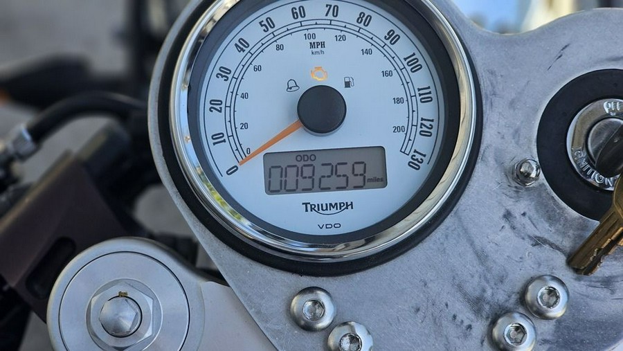 2014 Triumph Thruxton Standard