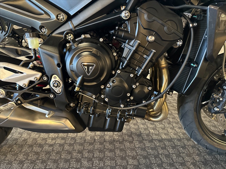 2024 Triumph Street Triple 765 R