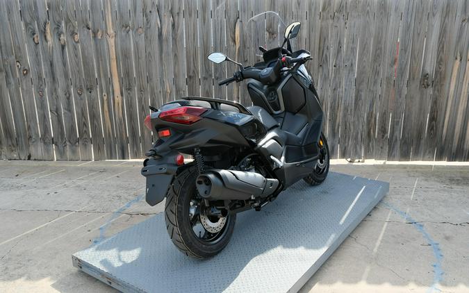 2025 YAMAHA XMAX