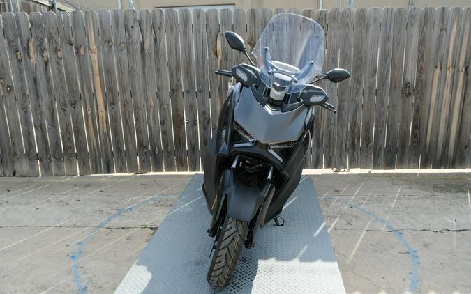 2025 YAMAHA XMAX