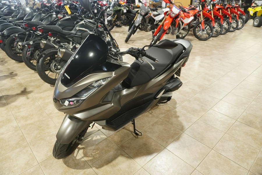 2023 Honda PCX150AP