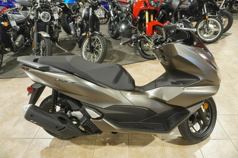 2023 Honda PCX150AP