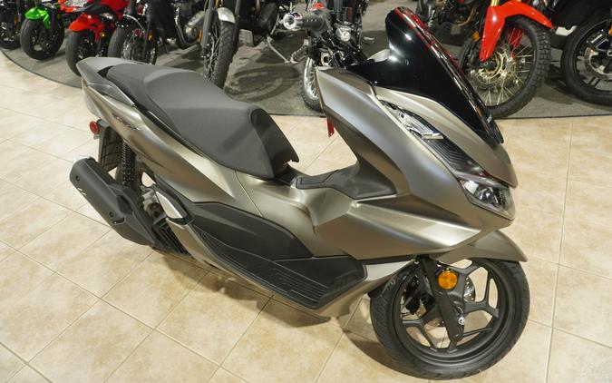 2023 Honda PCX150AP