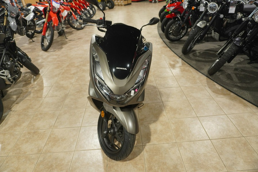 2023 Honda PCX150AP