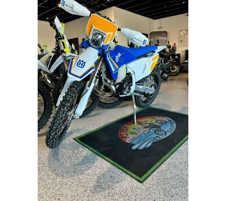 2025 Husqvarna® TE 300 Heritage