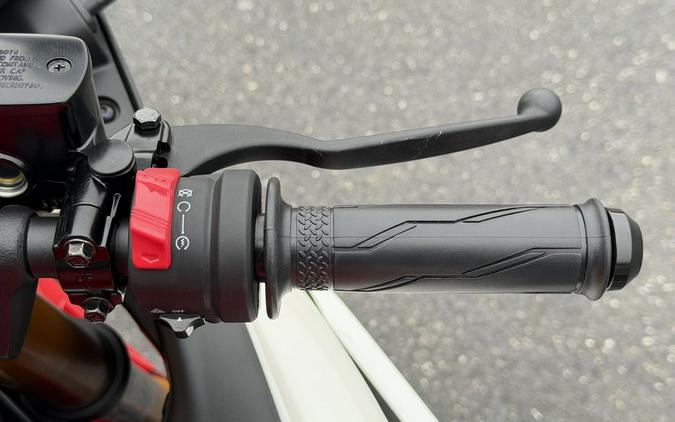 2026 Yamaha YZF-R3 70th Anniversary Edition