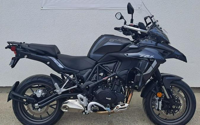 Benelli aggiorna TRK 502 X, scoprila da Benelli Store