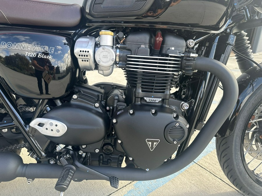 2024 TRIUMPH BONNEVILLE T120 BLACK