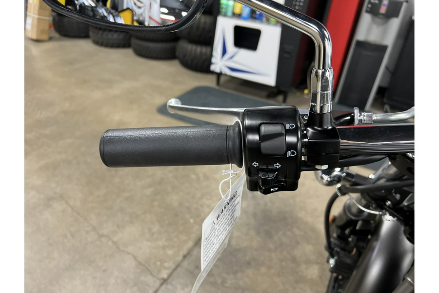 2024 Kawasaki Vulcan 900 Custom