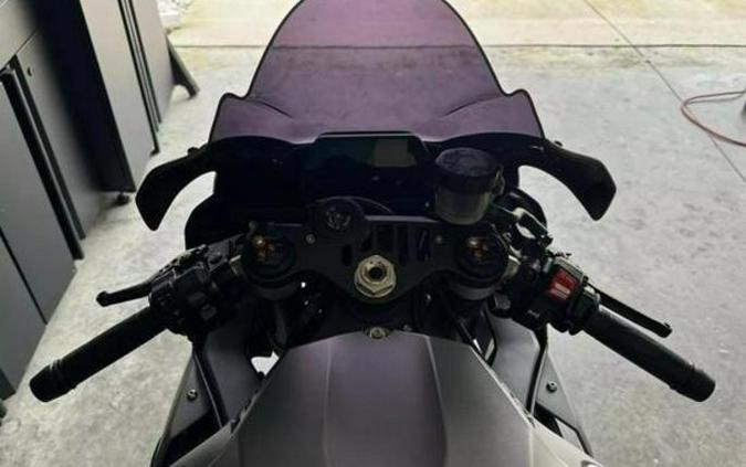 2016 Yamaha YZF-R1