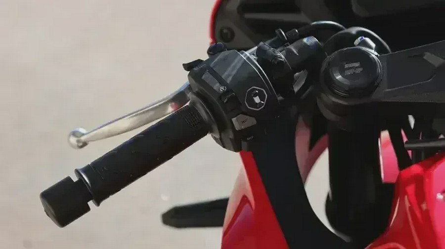 2026 HONDA CBR650R ECLUTCH