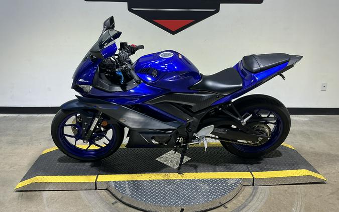 2023 Yamaha YZF-R3 ABS