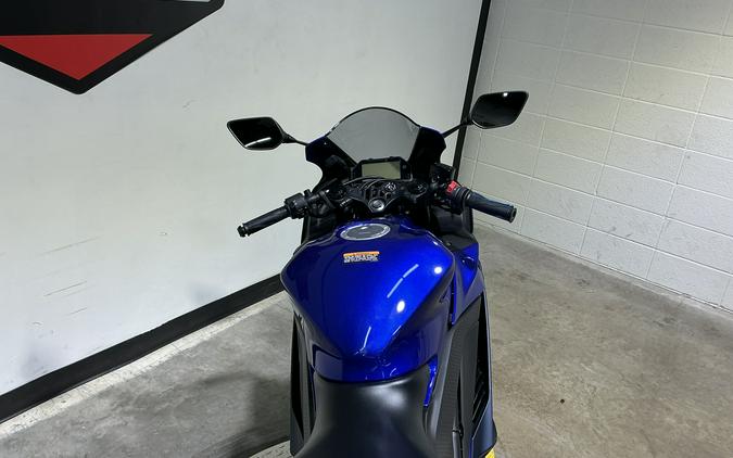 2023 Yamaha YZF-R3 ABS