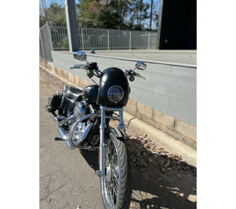 XL1200C 2005 1200 Custom