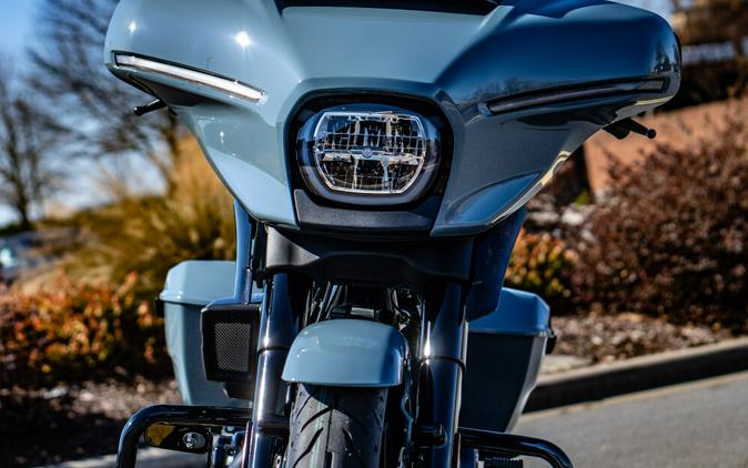 FLHX 2024 Street Glide®