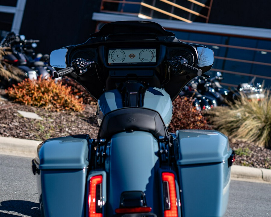 FLHX 2024 Street Glide®