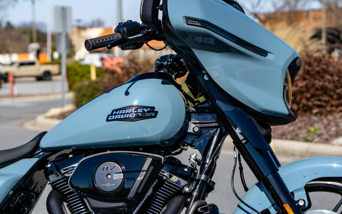 FLHX 2024 Street Glide®