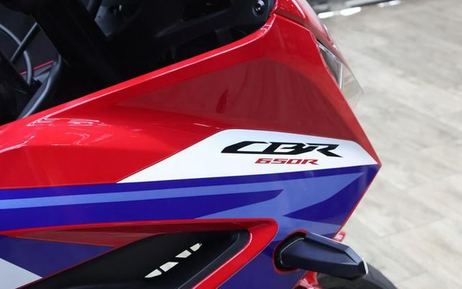 2026 Honda CBR650R E-Clutch