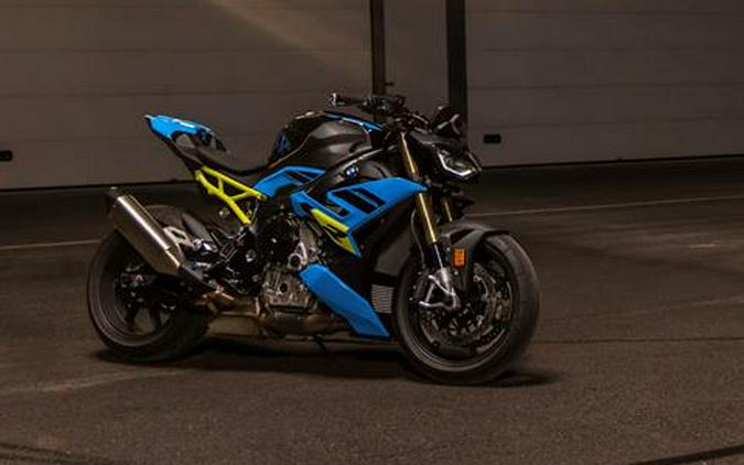 2026 BMW S 1000 R