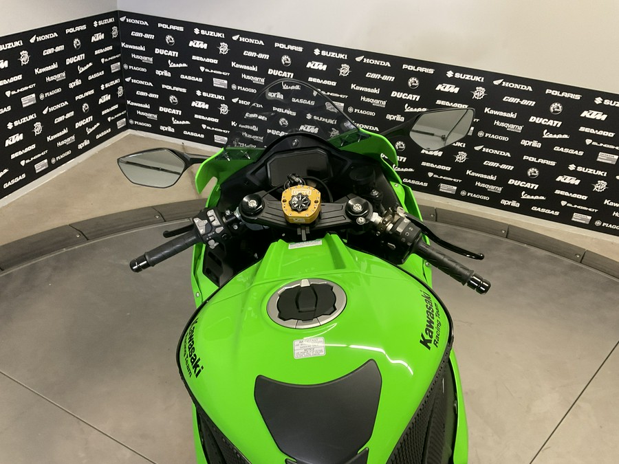 2025 KAWASAKI NINJA ZX-10R - 15982U