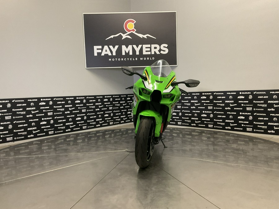 2025 KAWASAKI NINJA ZX-10R - 15982U