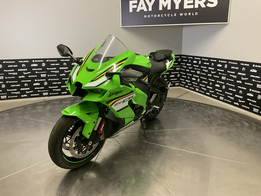 2025 KAWASAKI NINJA ZX-10R - 15982U