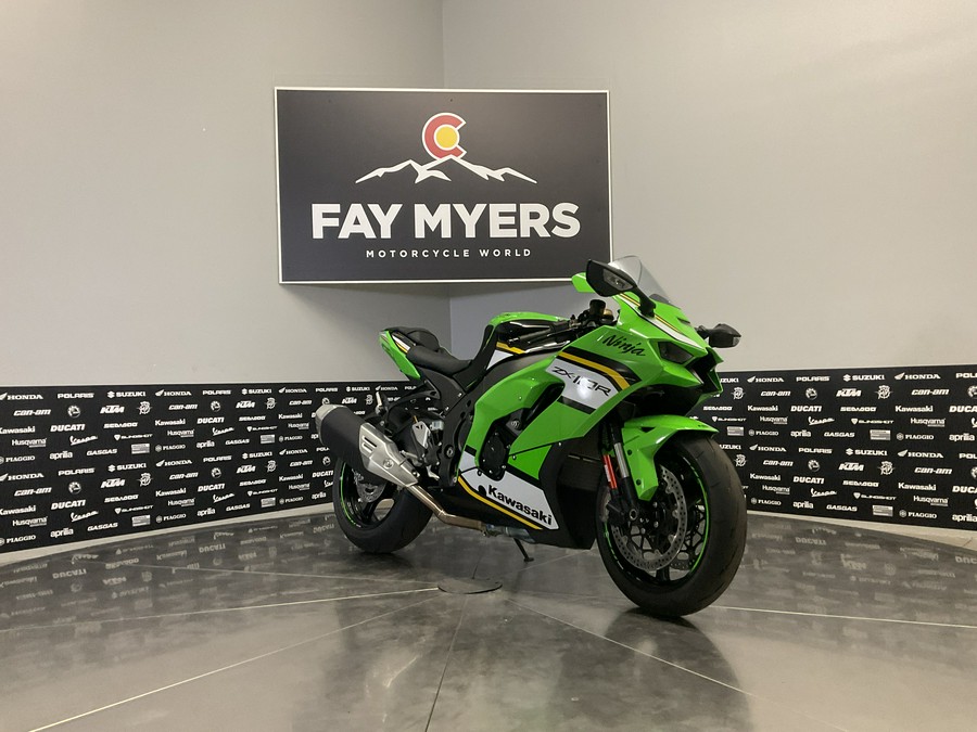 2025 KAWASAKI NINJA ZX-10R - 15982U