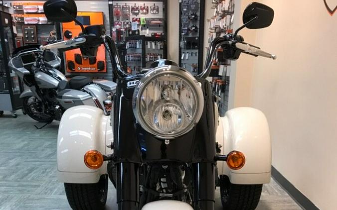 2023 Harley-Davidson Freewheeler White Sand Pearl - Black Finish FLRT