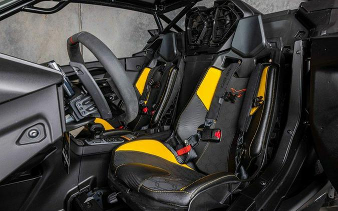 2025 Can-Am Maverick R X RS with Smart-Shox