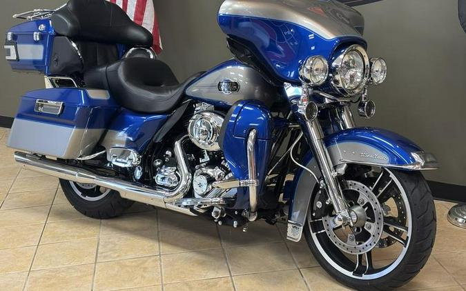 2009 Harley-Davidson® FLHTCU - Ultra Classic® Electra Glide®