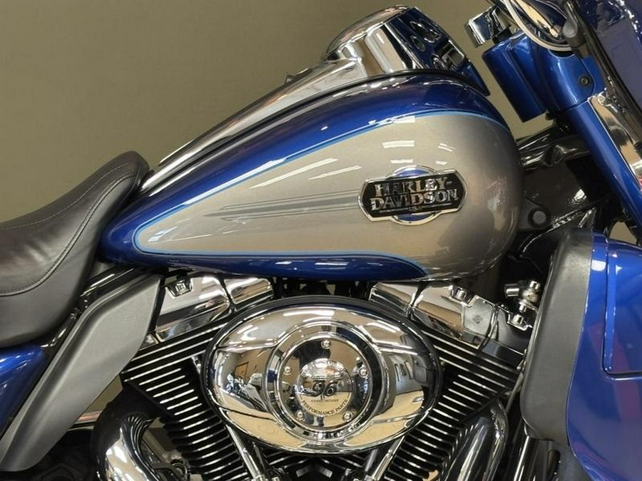 2009 Harley-Davidson® FLHTCU - Ultra Classic® Electra Glide®