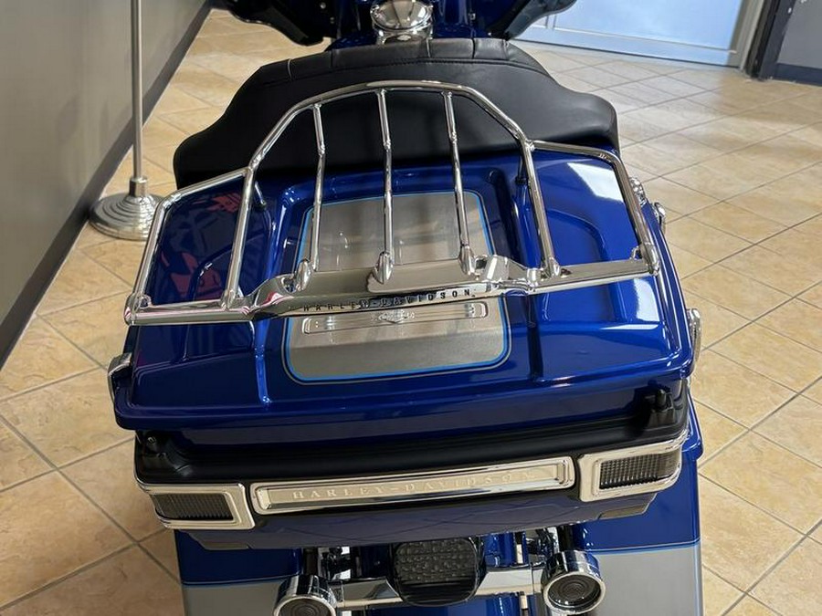 2009 Harley-Davidson® FLHTCU - Ultra Classic® Electra Glide®