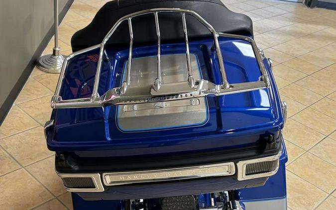 2009 Harley-Davidson® FLHTCU - Ultra Classic® Electra Glide®