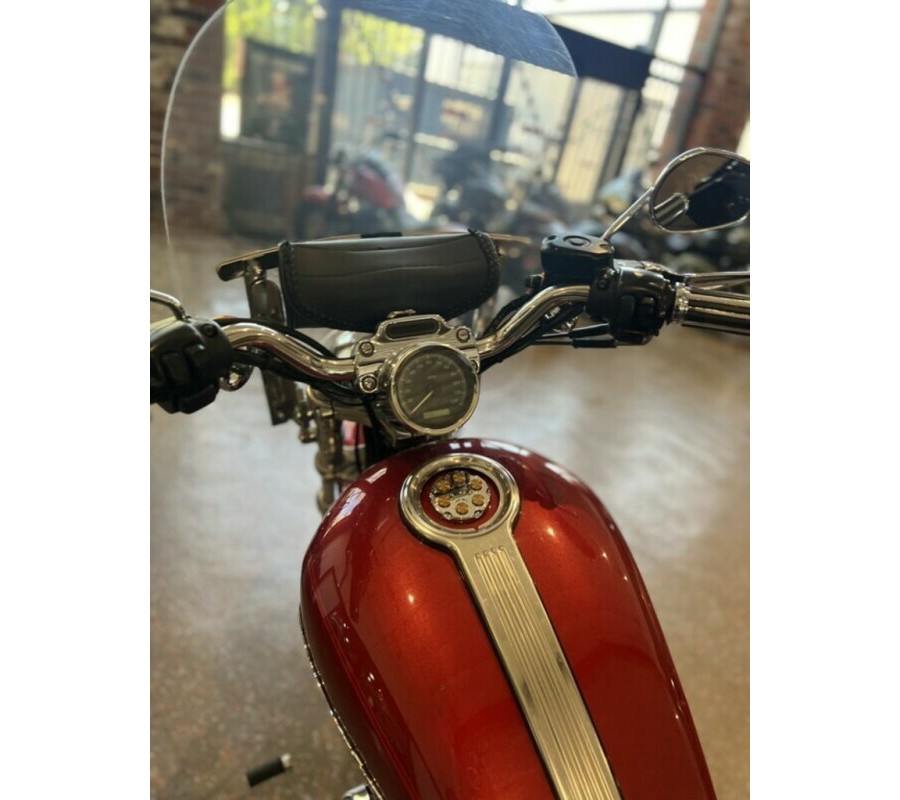 XL1200C 2005 1200 Custom