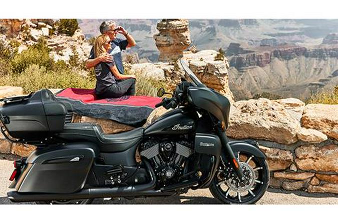 2024 Indian Motorcycle Roadmaster® Dark Horse® with PowerBand Audio Package