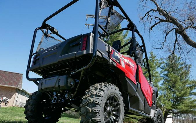 2025 Honda Pioneer 1000-5 Deluxe