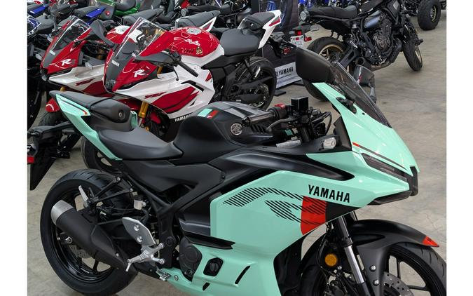 2026 YZF-R3 ABS CA - Yamaha