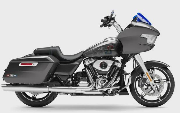 2026 Harley-Davidson® Road Glide® Midnight Ember Chrome Trim