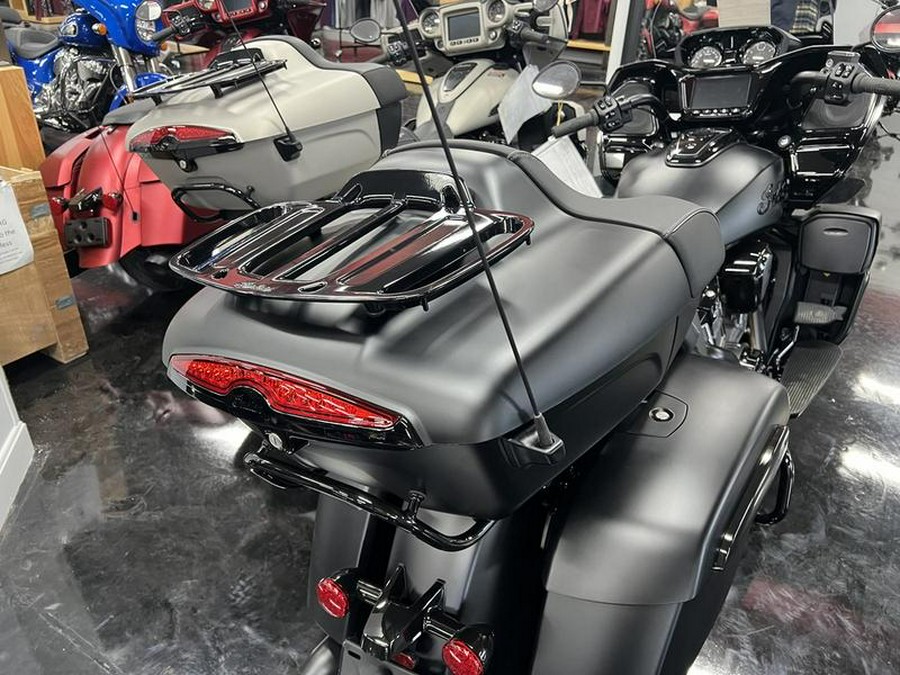 2024 Indian Motorcycle® Pursuit® Dark Horse® Black Smoke