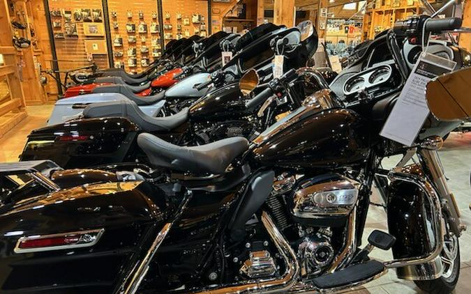 2024 Police Road Glide Vivid Black