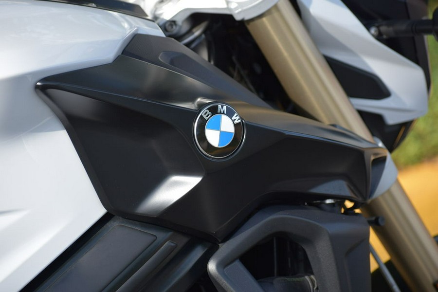 2016 BMW F 800 R Light White / Black Satin Gloss